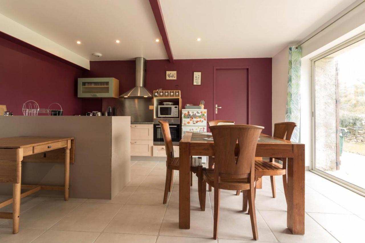 Maison Entre Campagne Et Foret Aspret-Sarrat Kültér fotó